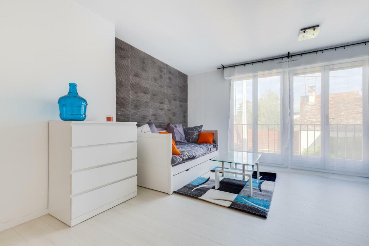 Modern Apart City Mantes-la-Jolie Exterior foto